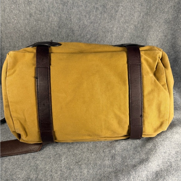 Filson Medium Rugged Twill Duffle Bag - Picture 6 of 13